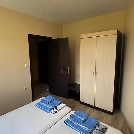 Relax In Kosharica 코샤리챠